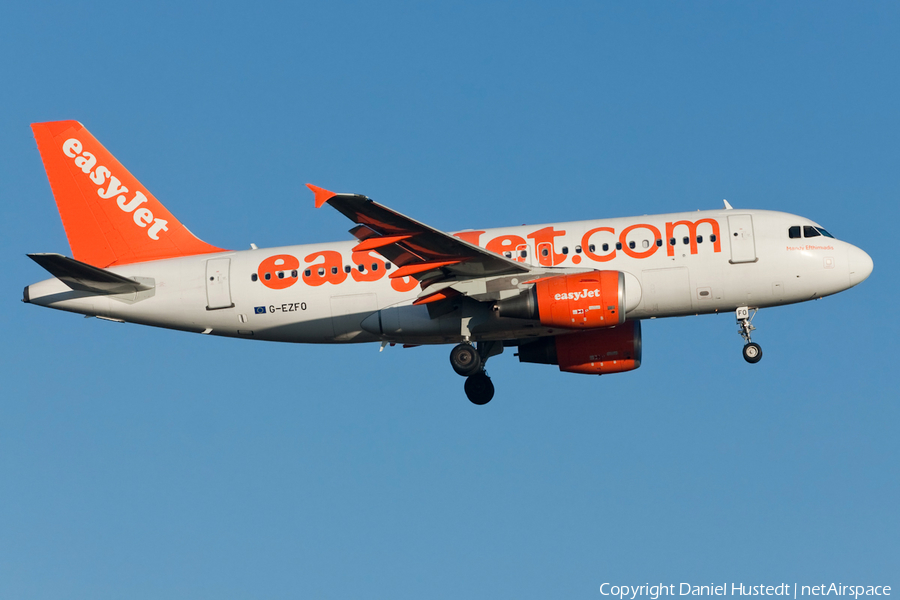 easyJet Airbus A319-111 (G-EZFO) | Photo 641123
