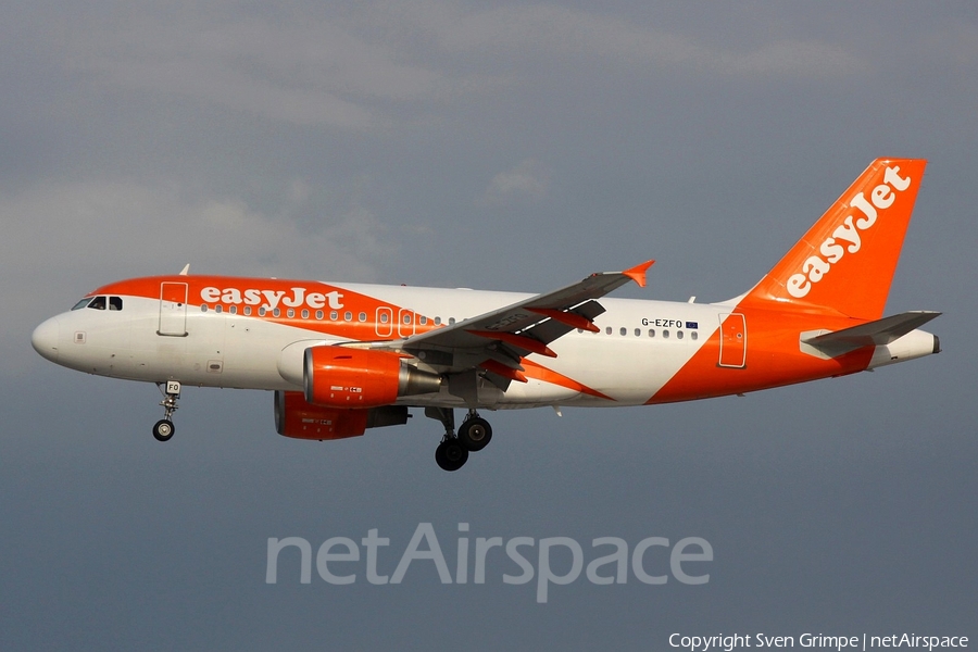 easyJet Airbus A319-111 (G-EZFO) | Photo 125535