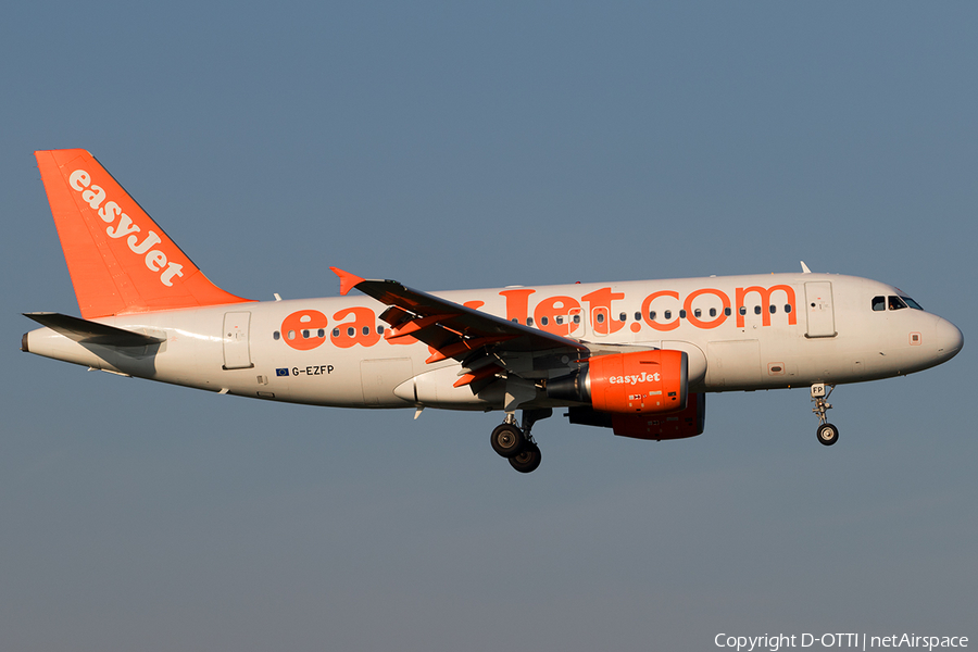 easyJet Airbus A319-111 (G-EZFP) | Photo 526888