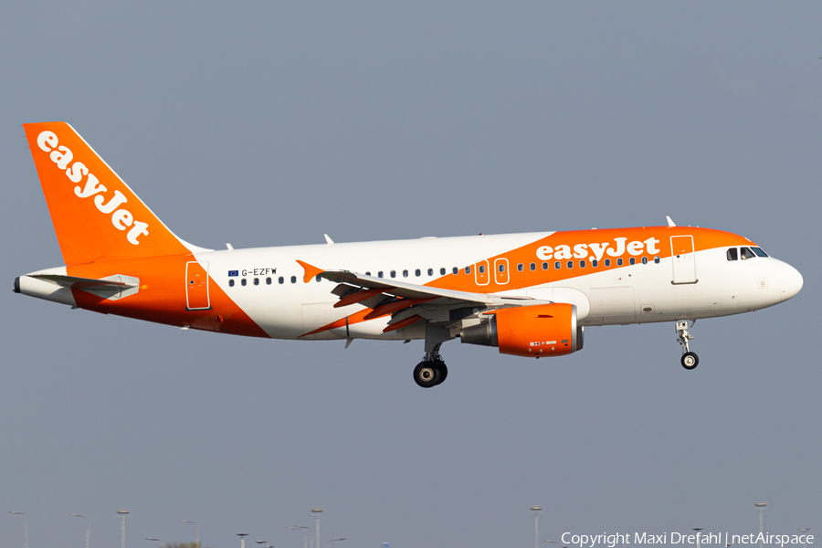 easyJet Airbus A319-111 (G-EZFW) | Photo 505447