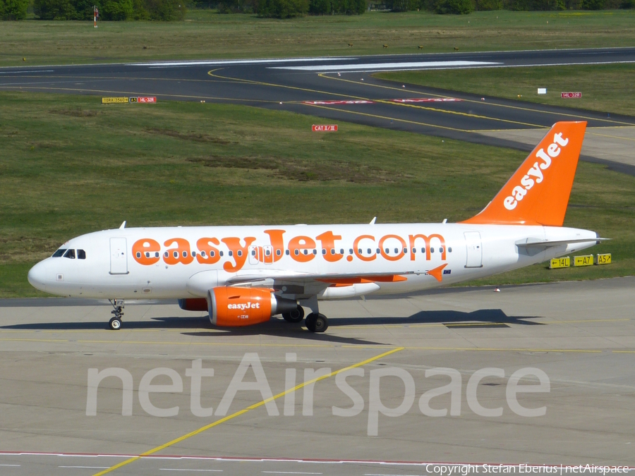 easyJet Airbus A319-111 (G-EZFZ) | Photo 660483