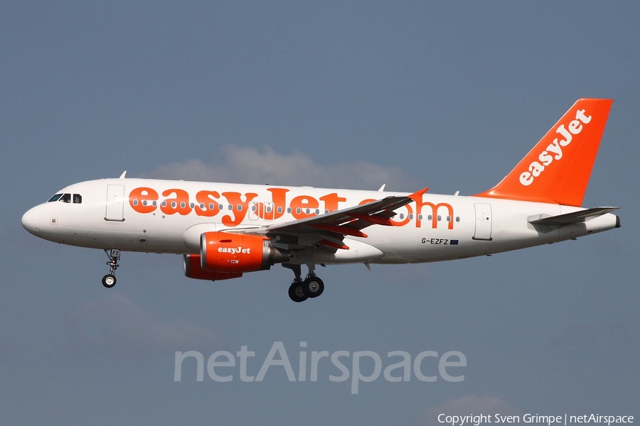 easyJet Airbus A319-111 (G-EZFZ) | Photo 28907