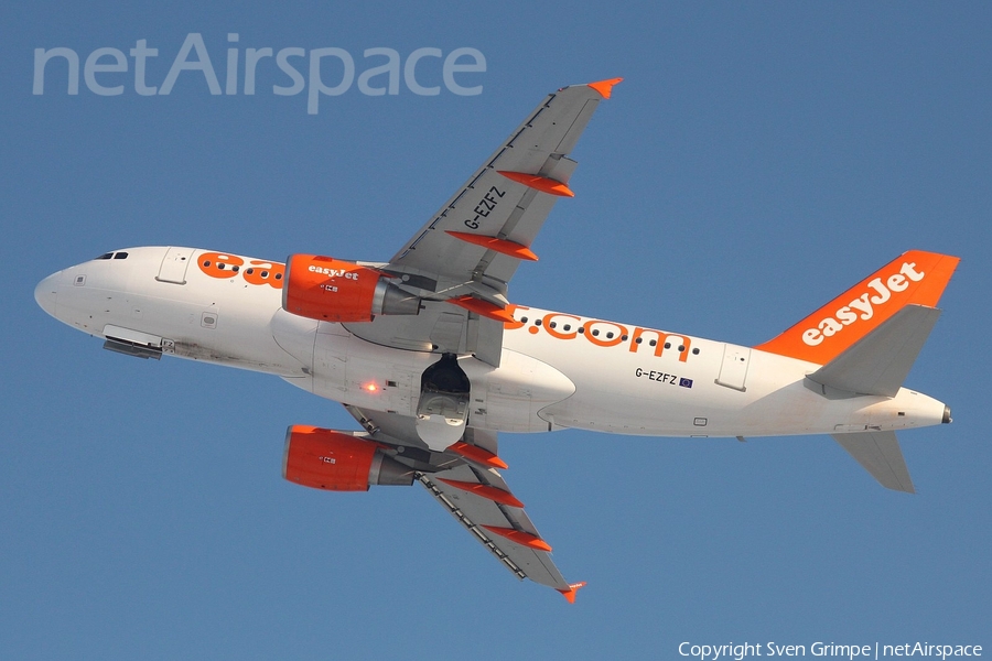 easyJet Airbus A319-111 (G-EZFZ) | Photo 33207