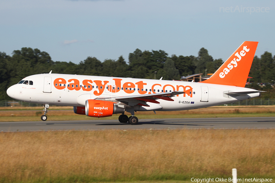 easyJet Airbus A319-111 (G-EZGA) | Photo 52304