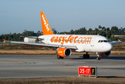 easyJet Airbus A319-111 (G-EZGB) at  Porto, Portugal