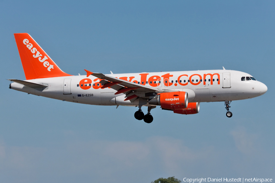 easyJet Airbus A319-111 (G-EZGB) | Photo 502844