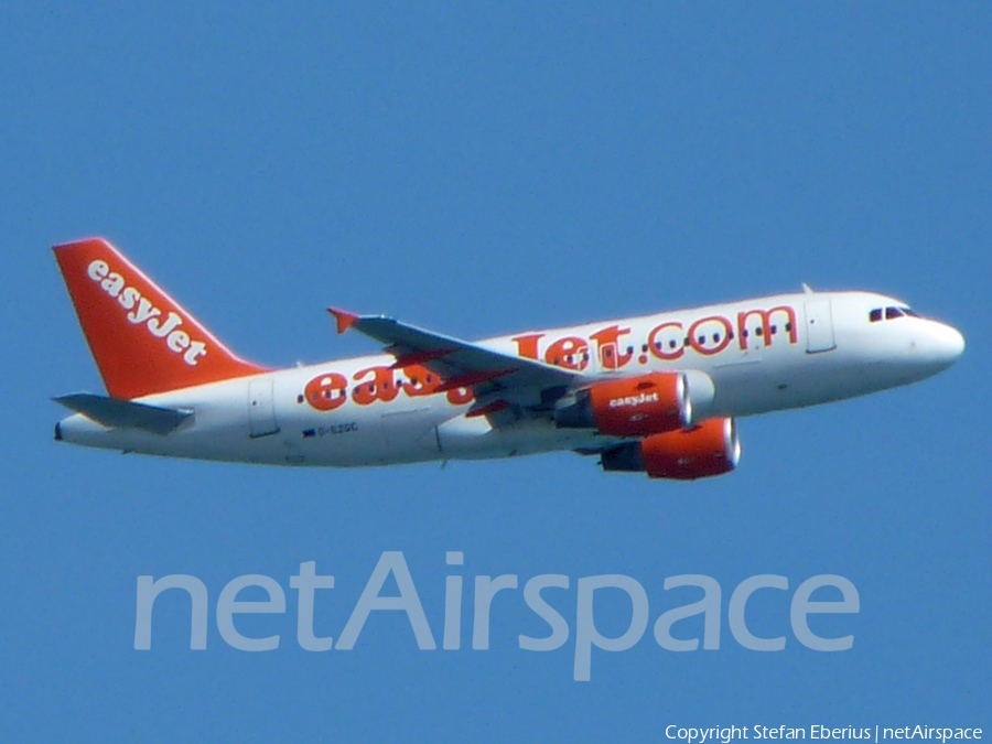 easyJet Airbus A319-111 (G-EZGC) | Photo 662333