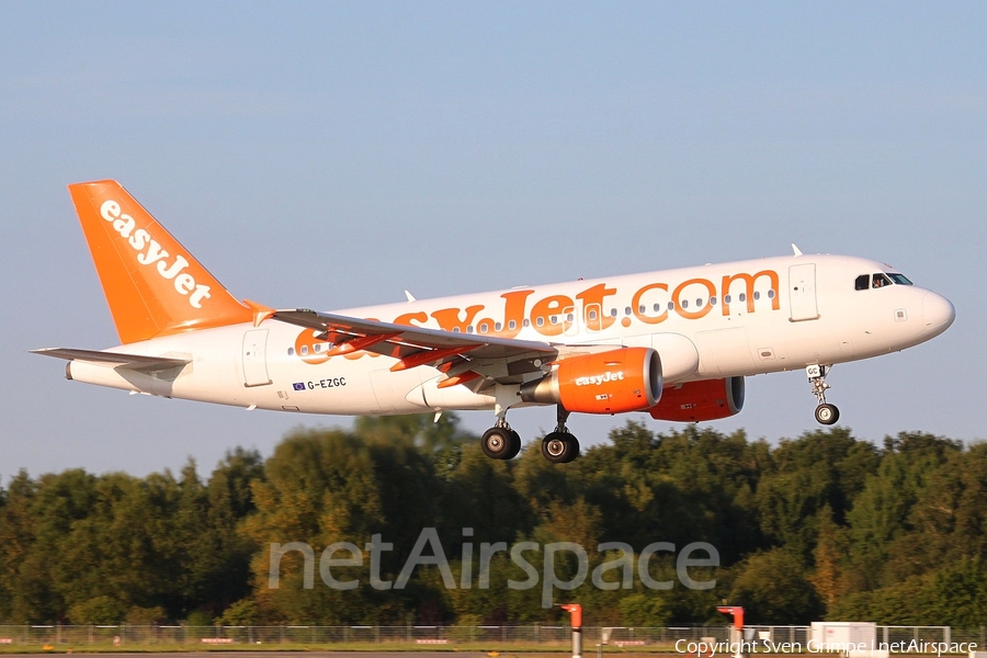 easyJet Airbus A319-111 (G-EZGC) | Photo 32630