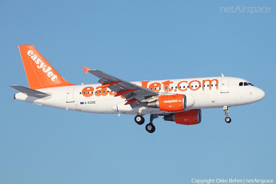 easyJet Airbus A319-111 (G-EZGE) | Photo 42307
