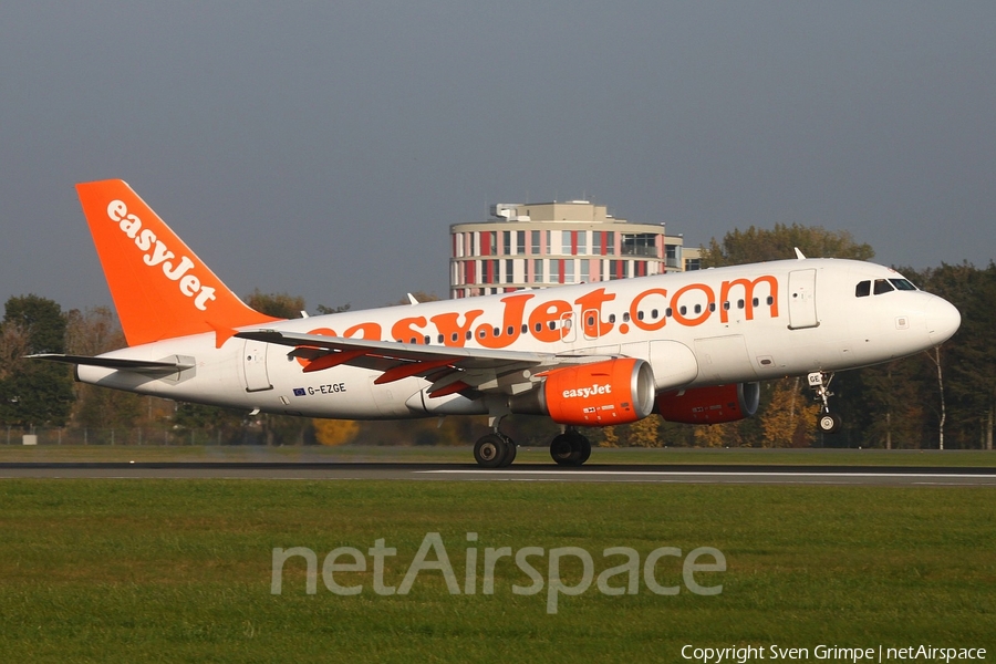easyJet Airbus A319-111 (G-EZGE) | Photo 90117