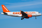 easyJet Airbus A319-111 (G-EZGE) at  Porto, Portugal