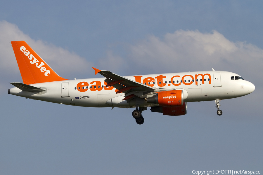 easyJet Airbus A319-111 (G-EZGF) | Photo 408096