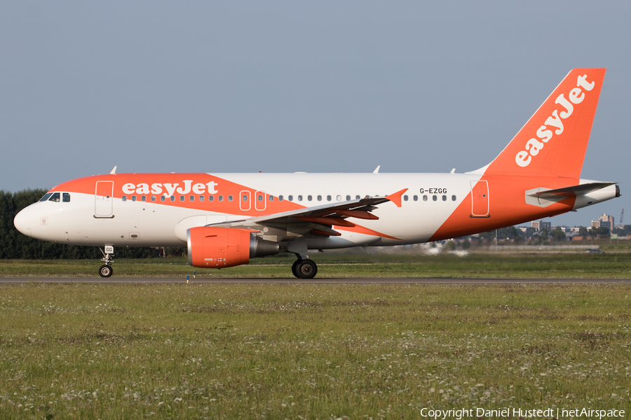easyJet Airbus A319-111 (G-EZGG) | Photo 651114