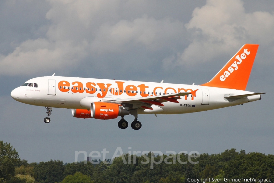 easyJet Airbus A319-111 (G-EZGG) | Photo 54738
