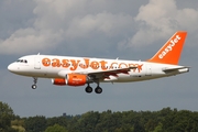 easyJet Airbus A319-111 (G-EZGG) at  Hamburg - Fuhlsbuettel (Helmut Schmidt), Germany