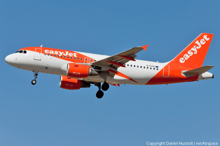 easyJet Airbus A319-111 (G-EZGI) | Photo 631846