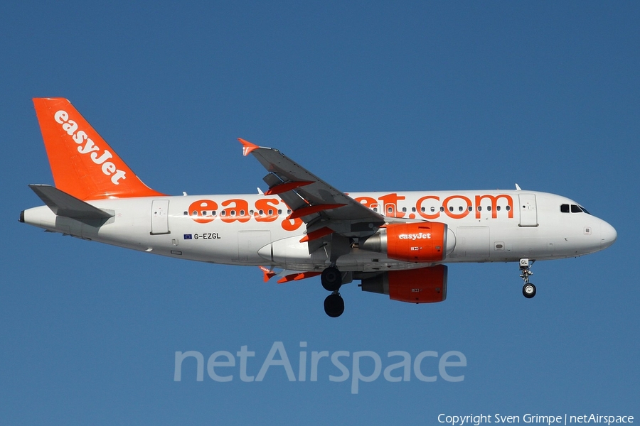 easyJet Airbus A319-111 (G-EZGL) | Photo 22174