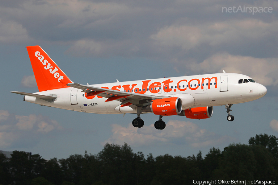 easyJet Airbus A319-111 (G-EZGL) | Photo 42309