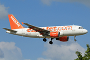 easyJet Airbus A319-111 (G-EZGL) at  London - Gatwick, United Kingdom