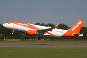 easyJet Airbus A320-214 (G-EZGX) at  Hamburg - Fuhlsbuettel (Helmut Schmidt), Germany