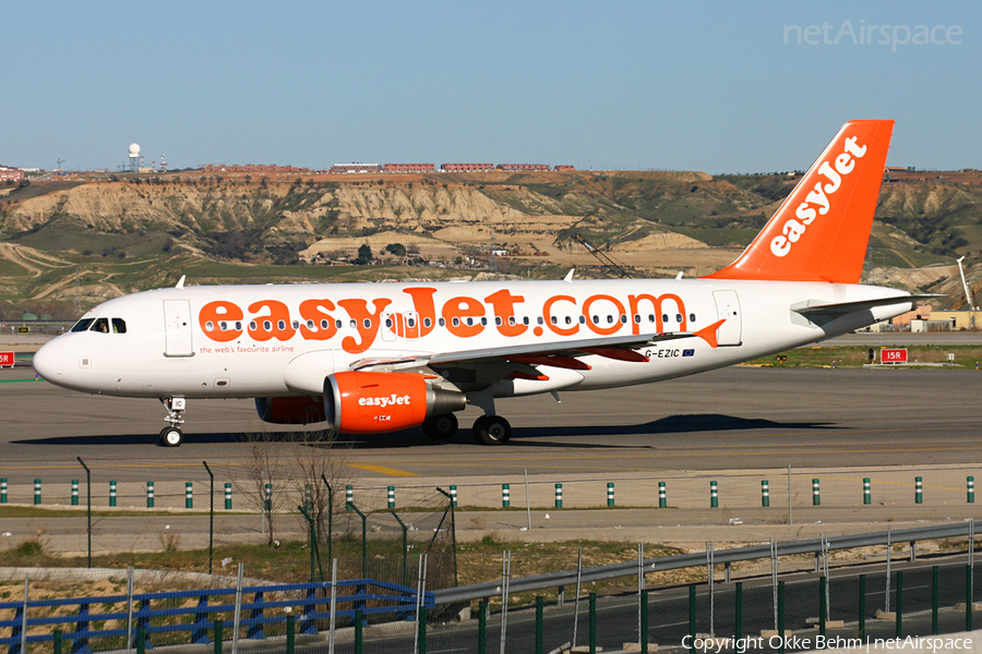 easyJet Airbus A319-111 (G-EZIC) | Photo 42311