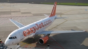 easyJet Airbus A319-111 (G-EZIG) at  Dusseldorf - International, Germany