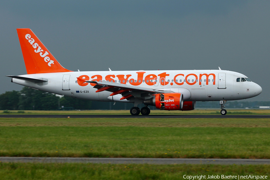 easyJet Airbus A319-111 (G-EZII) | Photo 173454