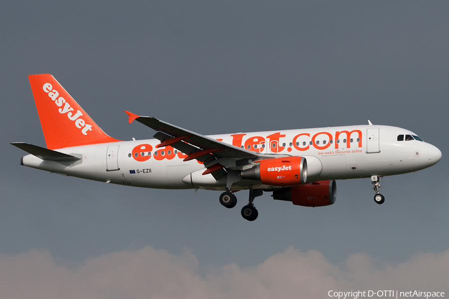 easyJet Airbus A319-111 (G-EZII) | Photo 196185