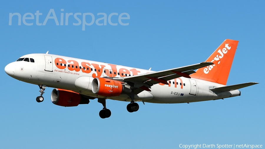 easyJet Airbus A319-111 (G-EZIJ) | Photo 143299