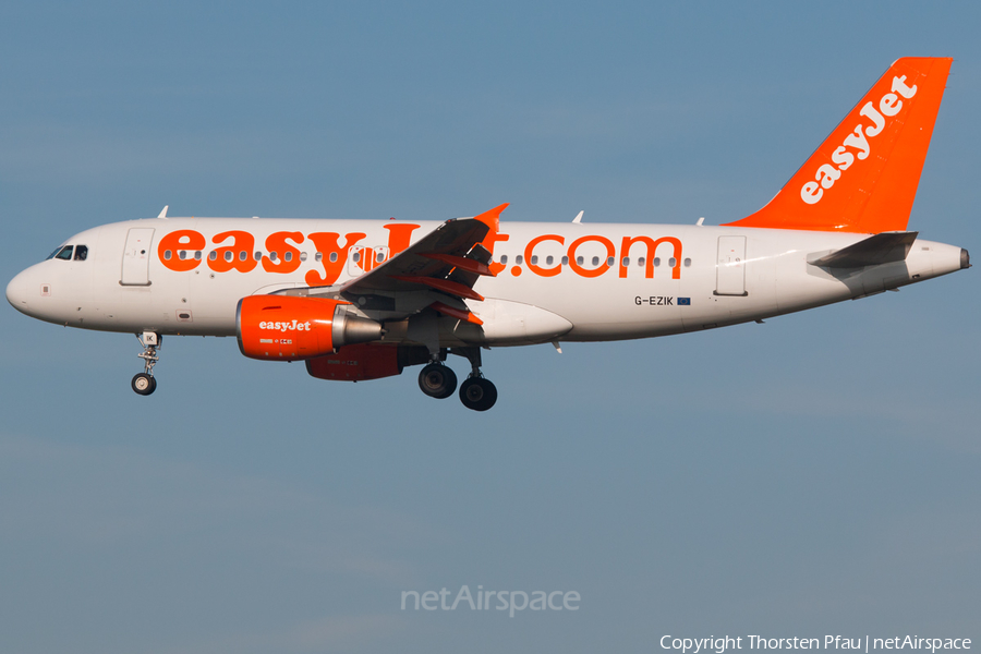 easyJet Airbus A319-111 (G-EZIK) | Photo 82075