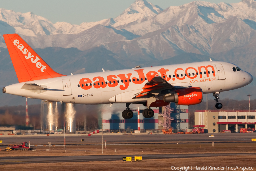 easyJet Airbus A319-111 (G-EZIK) | Photo 337877