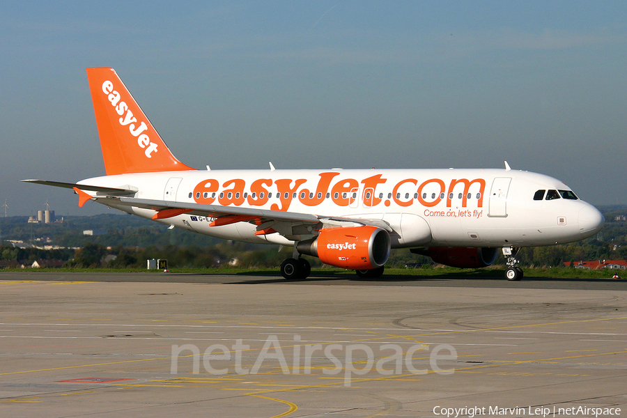 easyJet Airbus A319-111 (G-EZIL) | Photo 550677