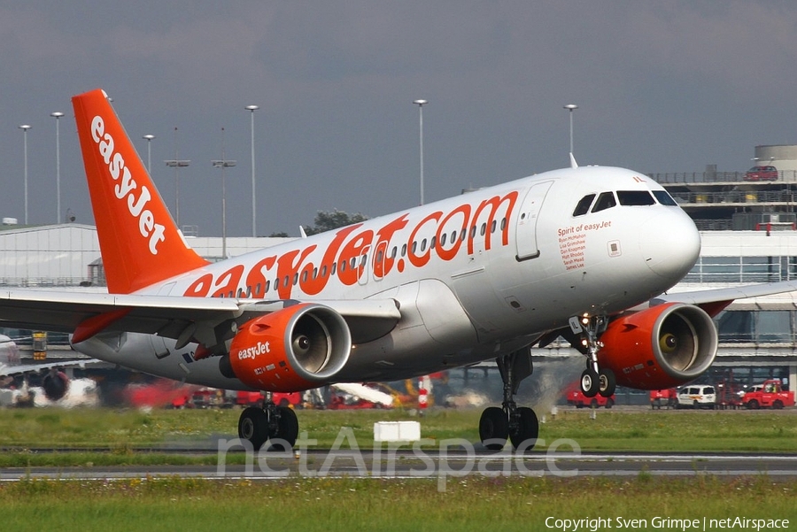 easyJet Airbus A319-111 (G-EZIL) | Photo 83023