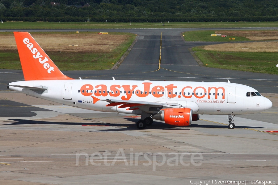 easyJet Airbus A319-111 (G-EZIP) | Photo 19721