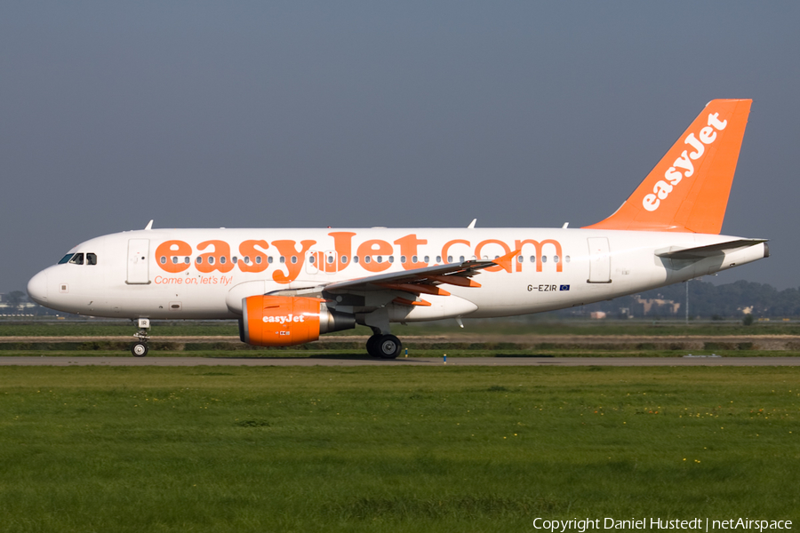 easyJet Airbus A319-111 (G-EZIR) | Photo 546862