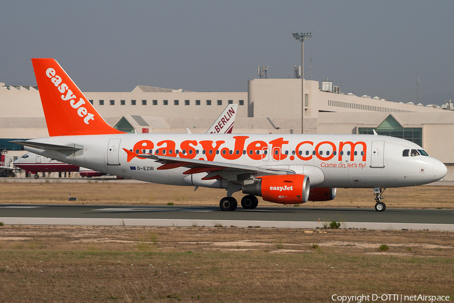 easyJet Airbus A319-111 (G-EZIR) | Photo 204684
