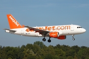 easyJet Airbus A319-111 (G-EZIS) at  Hamburg - Fuhlsbuettel (Helmut Schmidt), Germany