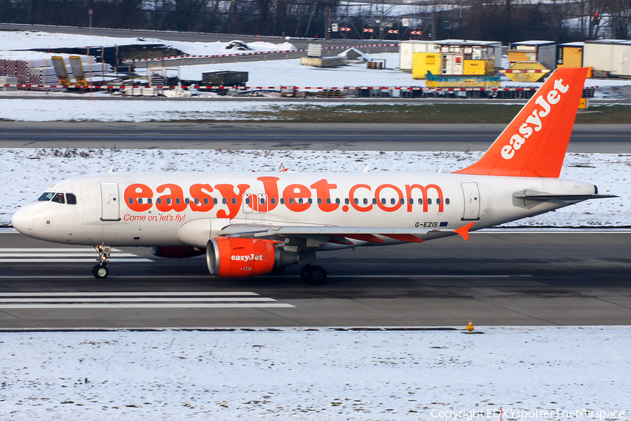 easyJet Airbus A319-111 (G-EZIS) | Photo 279615