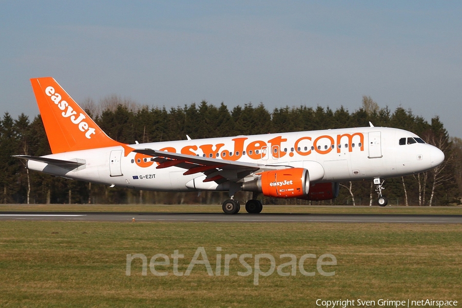easyJet Airbus A319-111 (G-EZIT) | Photo 43567