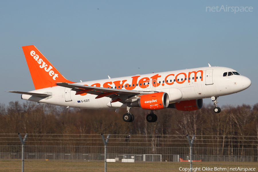 easyJet Airbus A319-111 (G-EZIT) | Photo 69476