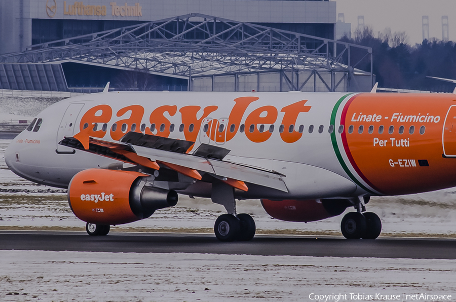 easyJet Airbus A319-111 (G-EZIW) | Photo 25423