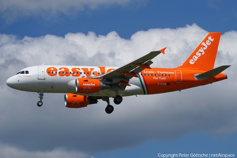 easyJet Airbus A319-111 (G-EZIW) | Photo 79409