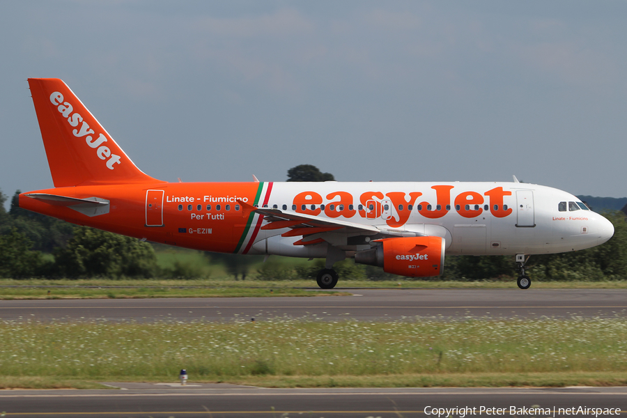 easyJet Airbus A319-111 (G-EZIW) | Photo 29516
