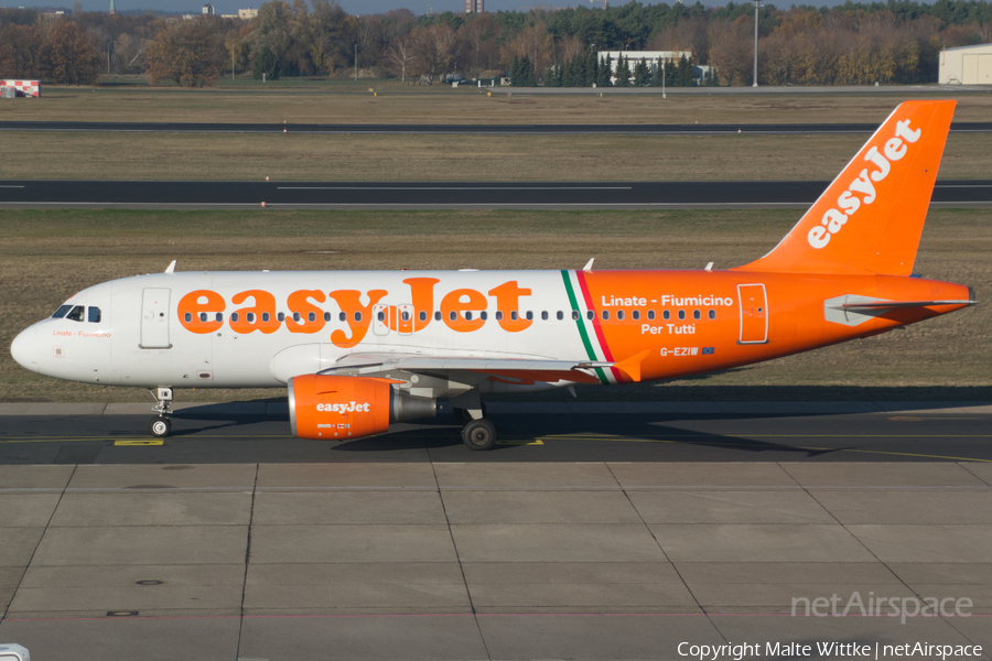 easyJet Airbus A319-111 (G-EZIW) | Photo 442480