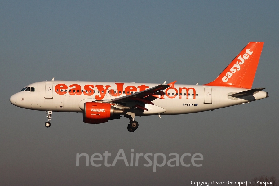easyJet Airbus A319-111 (G-EZIX) | Photo 99448