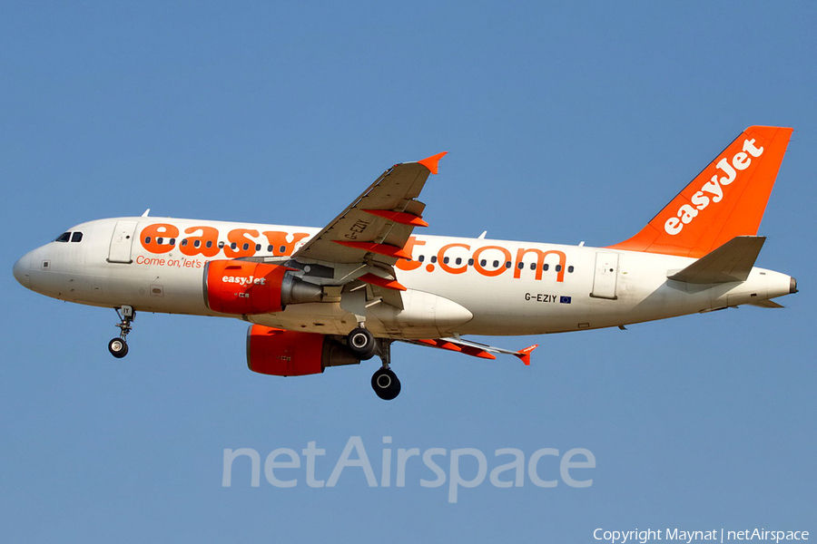 easyJet Airbus A319-111 (G-EZIY) | Photo 135028