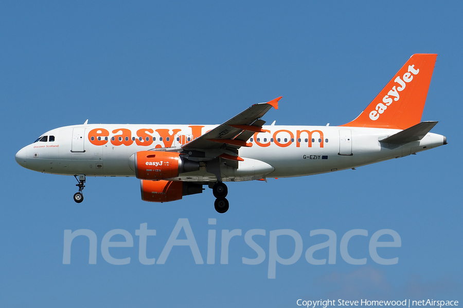 easyJet Airbus A319-111 (G-EZIY) | Photo 174685