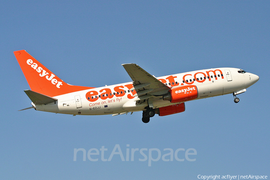 easyJet Boeing 737-73V (G-EZJJ) | Photo 161599
