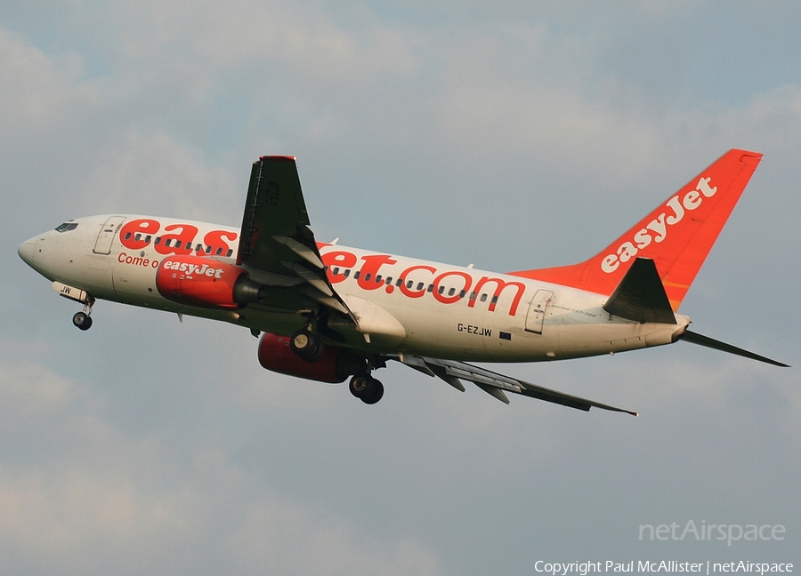 easyJet Boeing 737-73V (G-EZJW) | Photo 38303