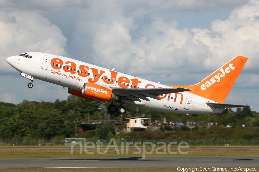 easyJet Boeing 737-73V (G-EZKC) | Photo 11775